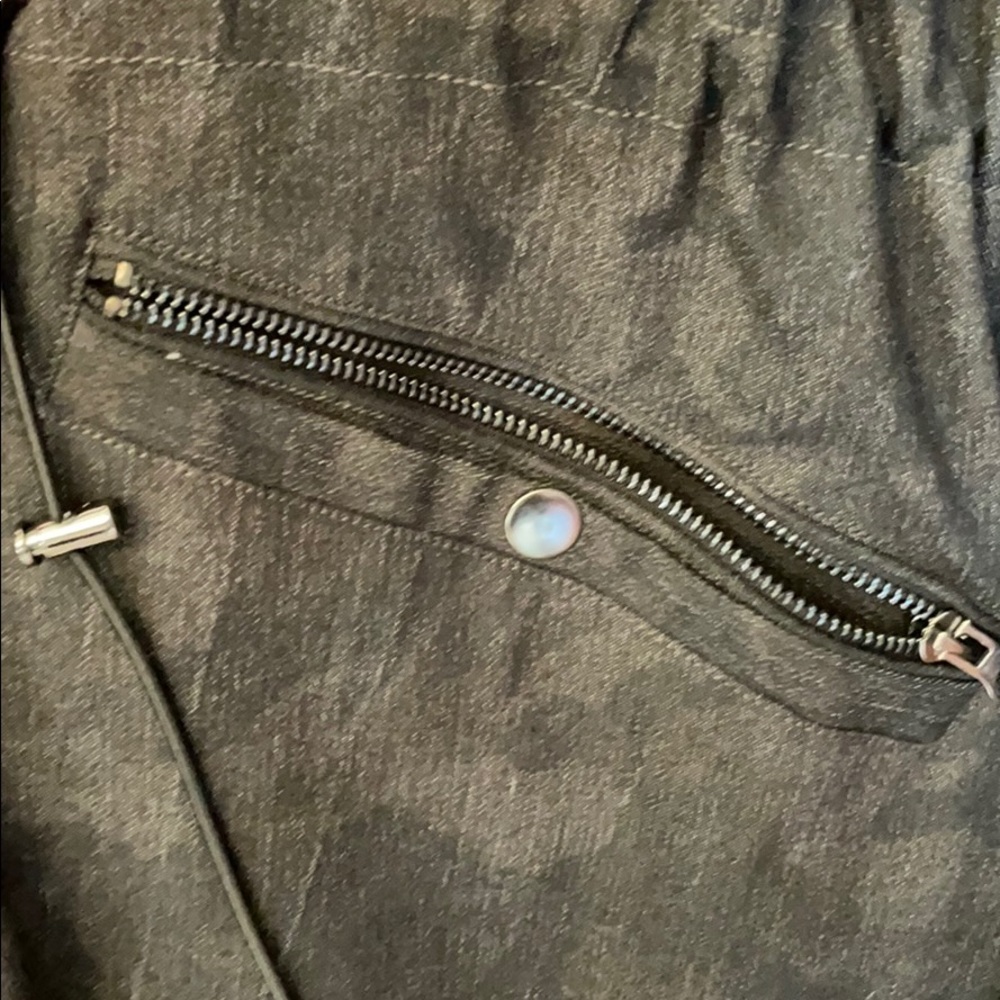 Jacket - Picture 6 of 6